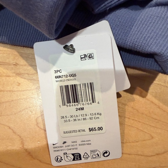 NWT Nike 3 piece Set 24 Months - Picture 2 of 5